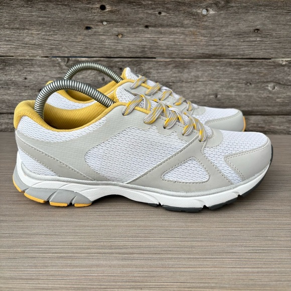 Vionic Tokyo Sneakers - Picture 3 of 12